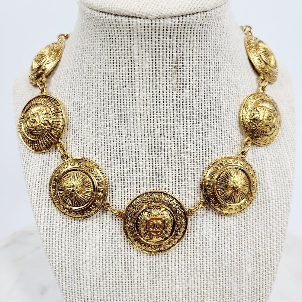 Chanel 31 Rue Cambon Circle chain Necklace Vintage